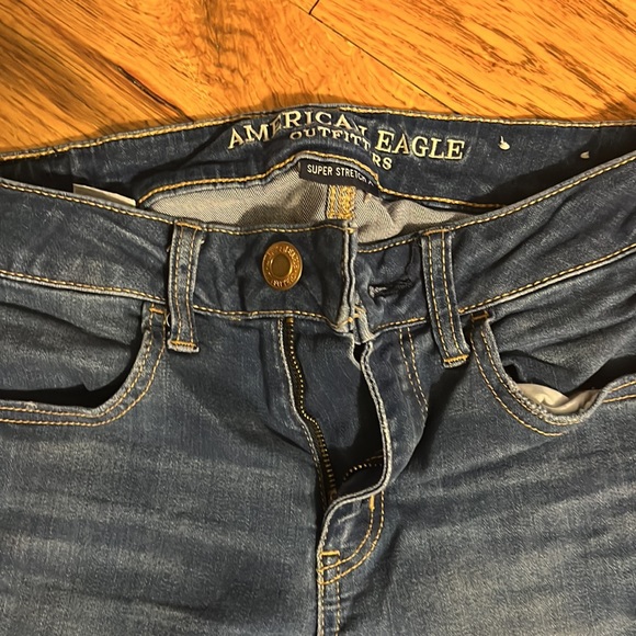 american eagle jeans “short”, size 4 - Picture 2 of 5